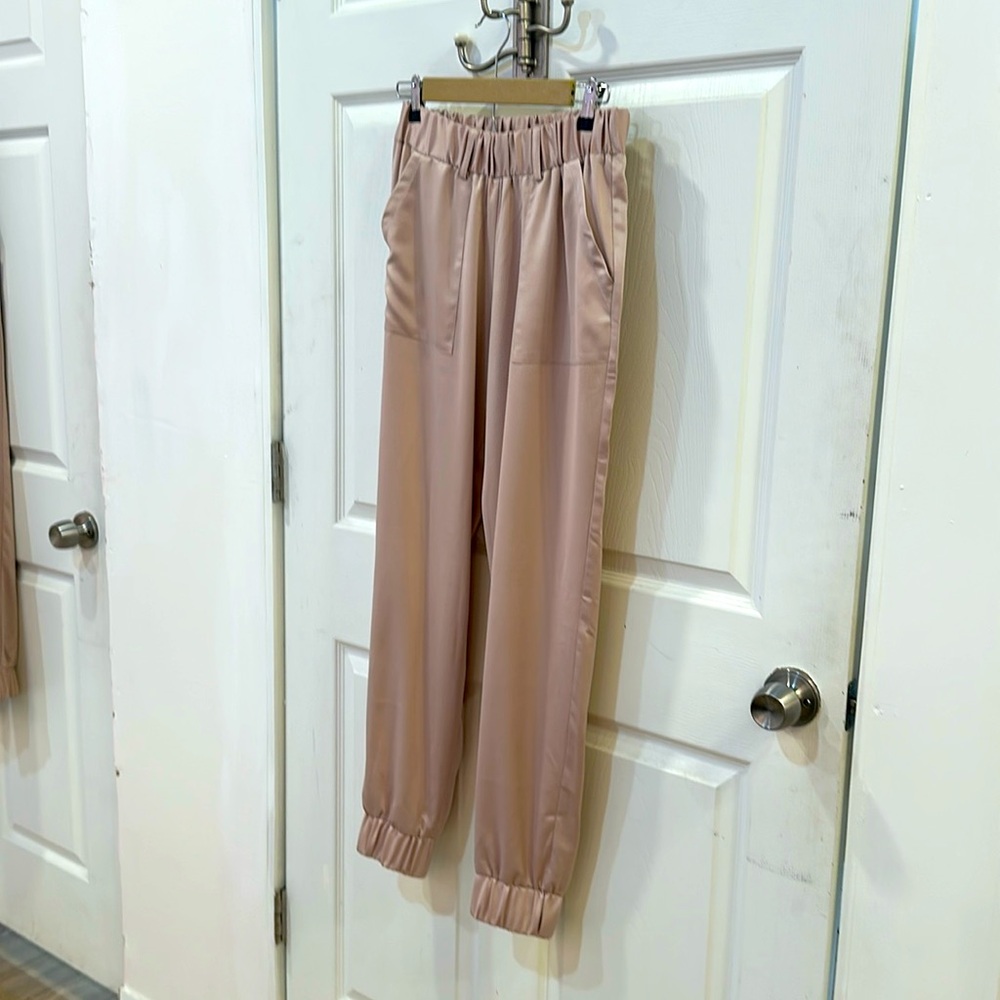 NWT Maison Monarque Satin Joggers
